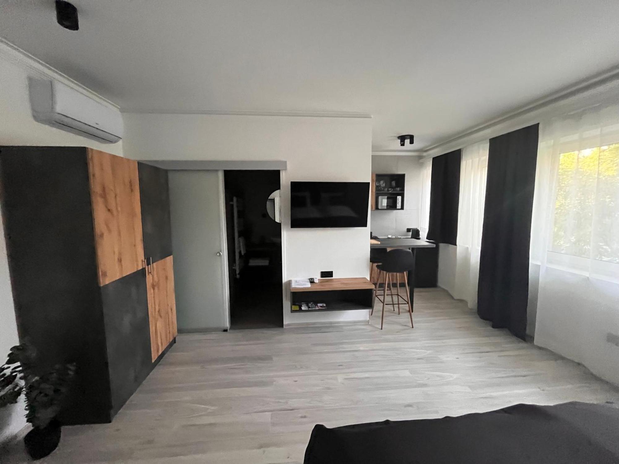 Varkapu Apartmanok 2 Gyula Exterior photo